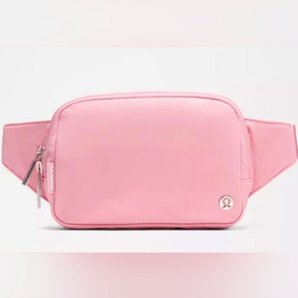 Lululemon Athletica Pink Everywhere Belt Bag *2L BNWOT